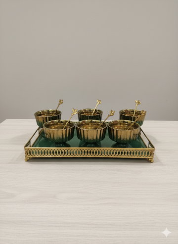 Luxury ice cream set -  Green 6 premium cups, 6 matching spoons, and a modern serving tray