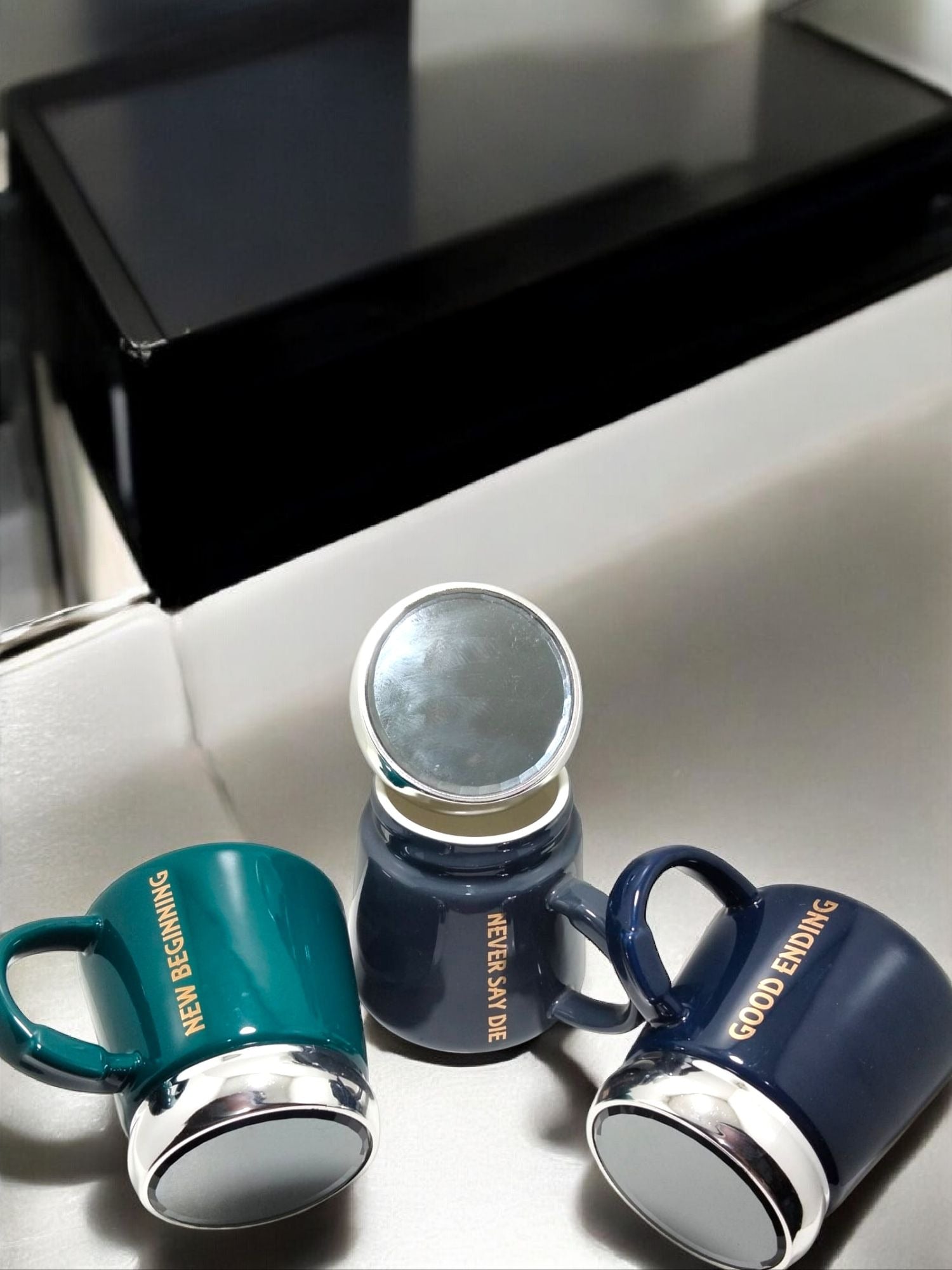 450 ml. elegant ceramic Mug with wooden Lid and spoon Coffee Cup